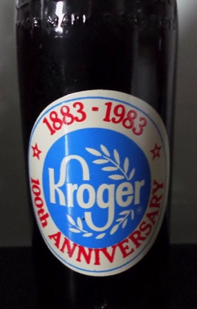 1983- € 22,50 coca cola 10 oz flesje  100th anniversary kroger.jpeg